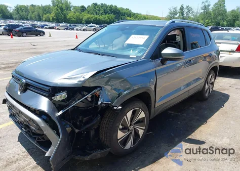 2025 Volkswagen Taos 1.5T Se из США, поврежденный, VIN 3VVVC7B20SM023560